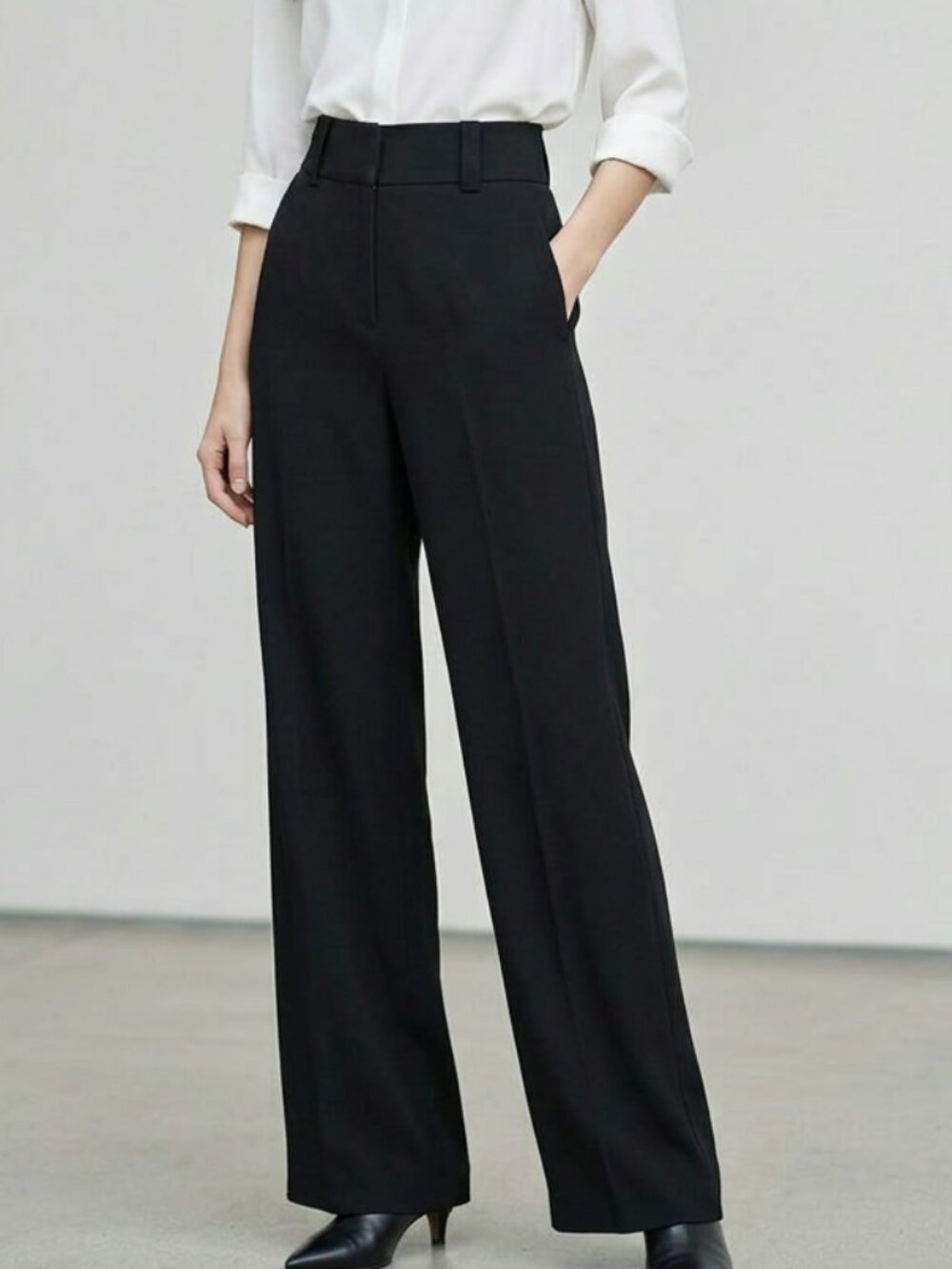 Babaton Aritzia High Rise Wide Leg Trouser Pants Black Size 4